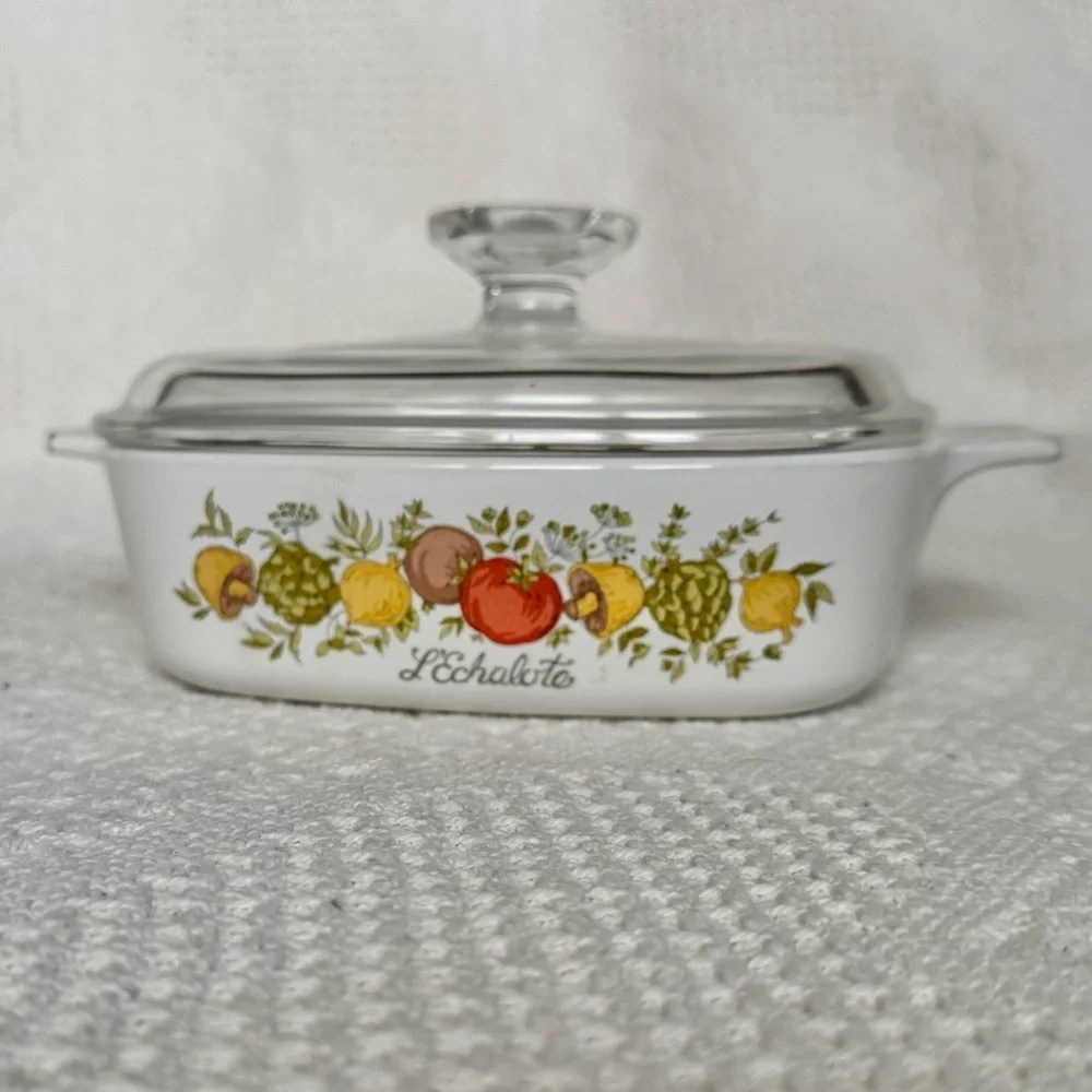 Set of Vintage Corning Ovenware